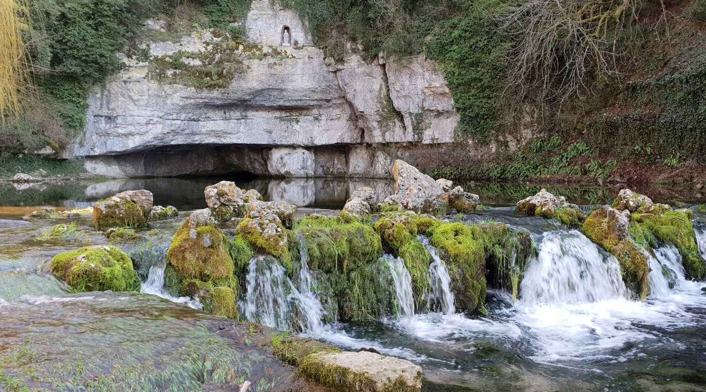 MVI-Bandeau_Source-de-la-Douix